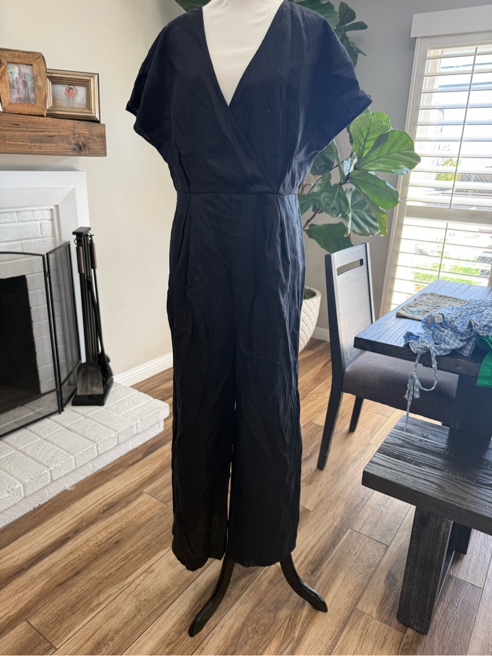 Banana Republic Black V-Neck Wide-Leg Jumpsuit